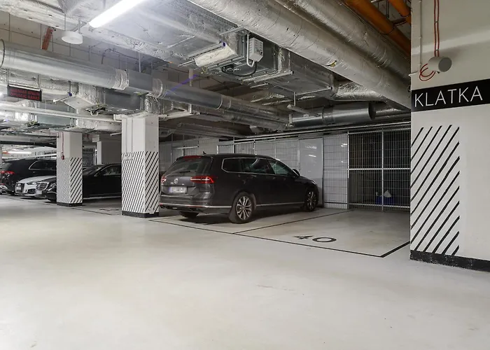 公寓 Premium With Free Parking & Balcony Mennica